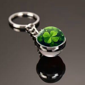 Dewdrop Four Leaf Clover Lucky Keychain Good Luck Charm Irish St Patricks Gift